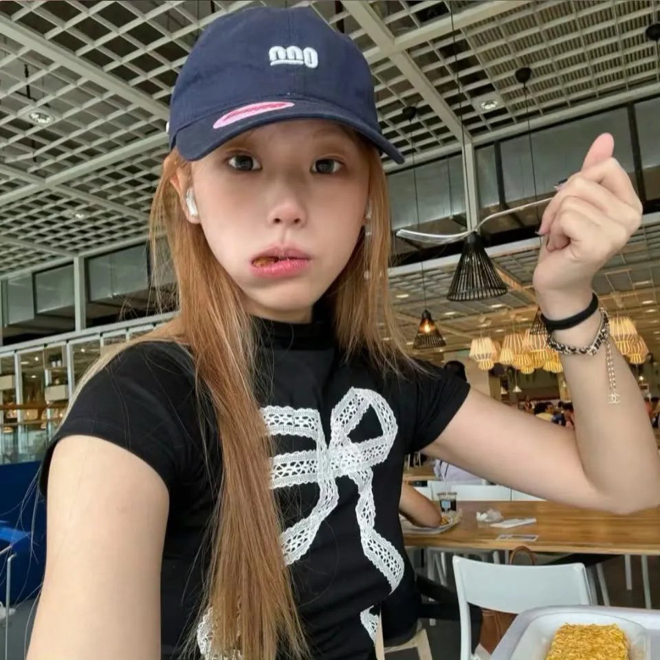 沉默一瞬